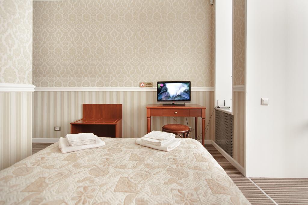 Consul Hotel Консул Odessa Zimmer foto